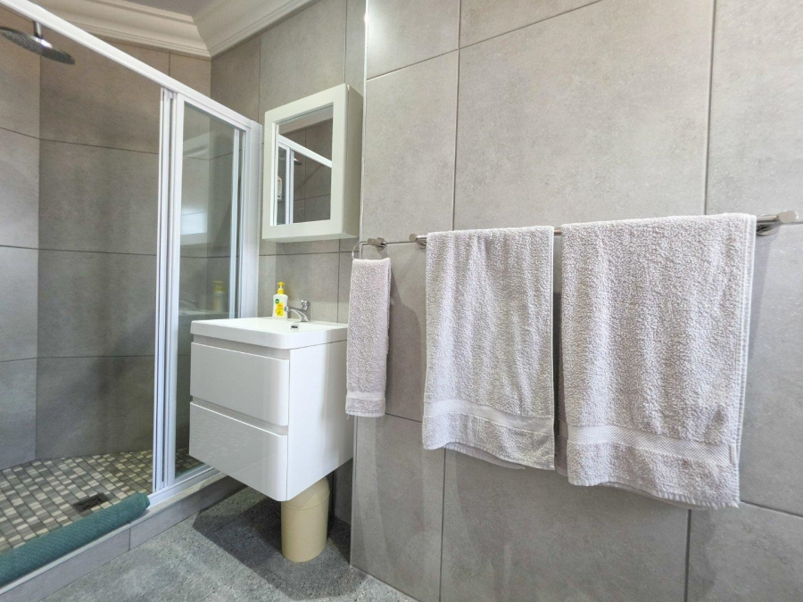 3 Bedroom Property for Sale in Stilbaai Wes Western Cape